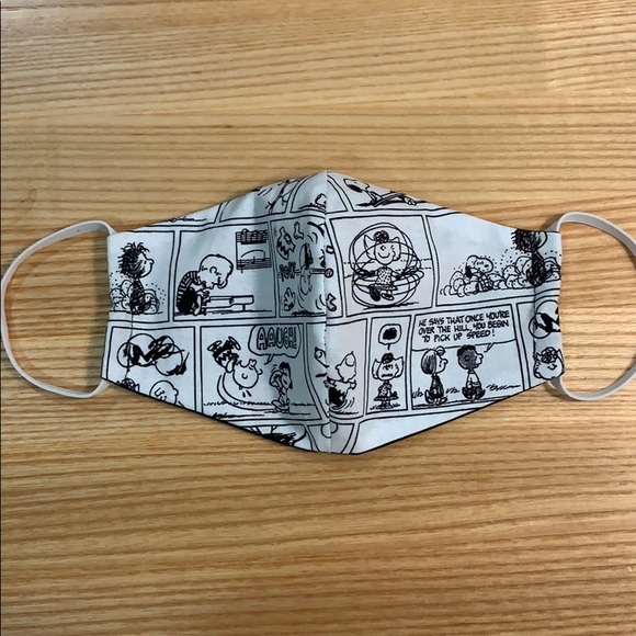 🌈 Adult Woman’s Peanuts Comic Face Mask 🌈 - Picture 2 of 7